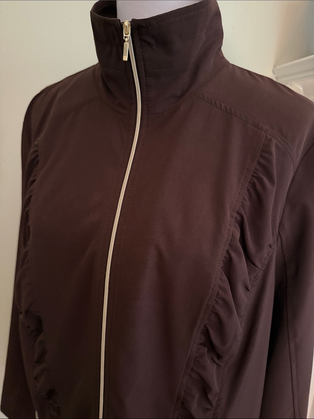 Chico's Zenergy Dark Brown Water Repellent Zip Front Utility Jacket Size 3 - Picture 9 of 9